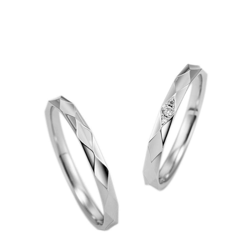 インセンブレの結婚指輪　グリッターのプラチナリング